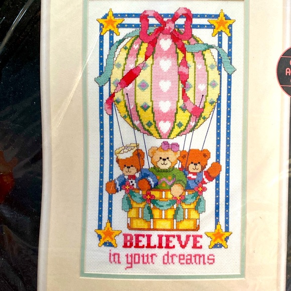 DIMENSIONS BELIEVE IN YOUR DREAMS counted cross stitch kit Heart ribbons balloon - Picture 2 of 8